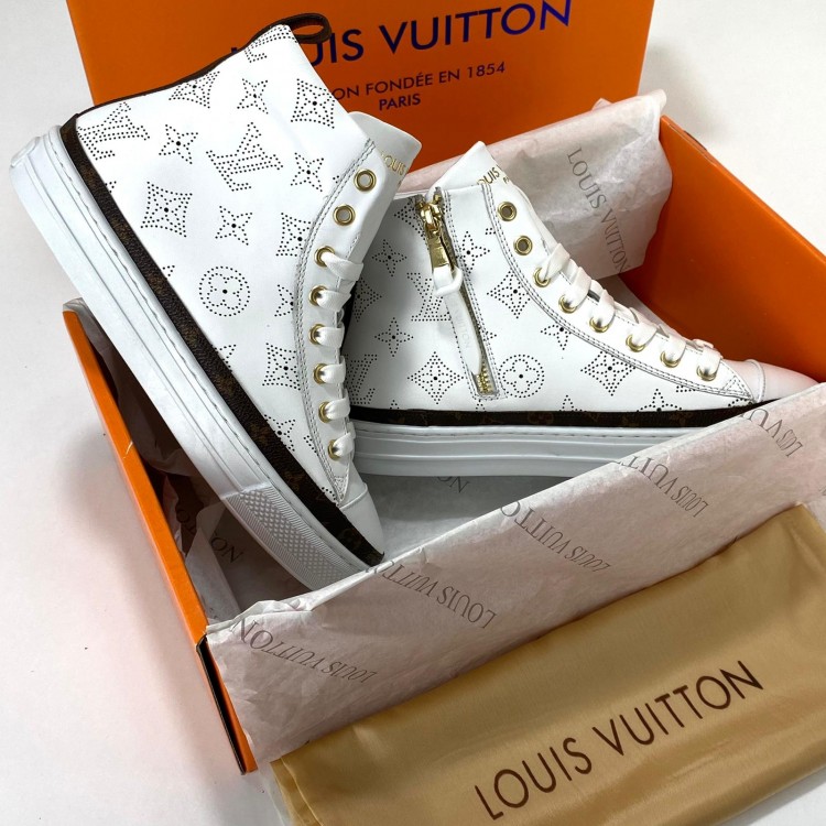 LOUİS VUİTTON STELLE BOOTS